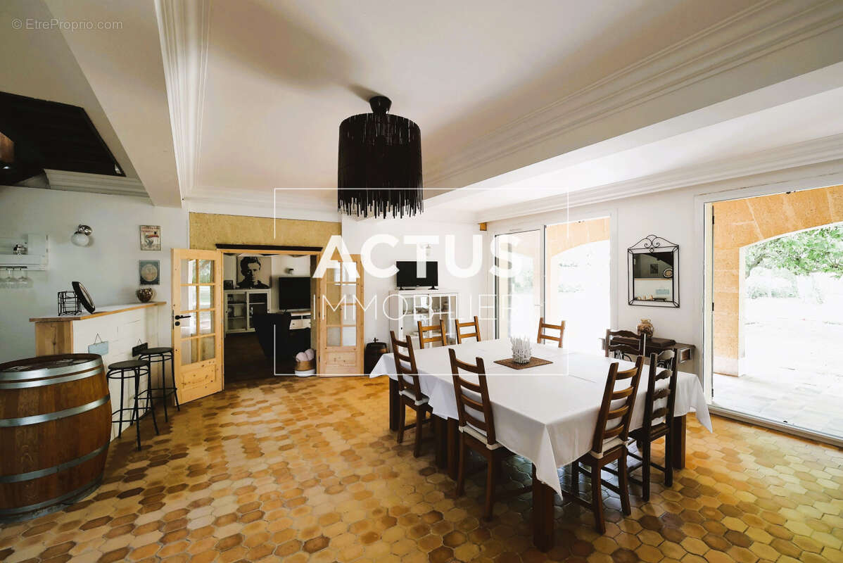 Maison à SALON-DE-PROVENCE