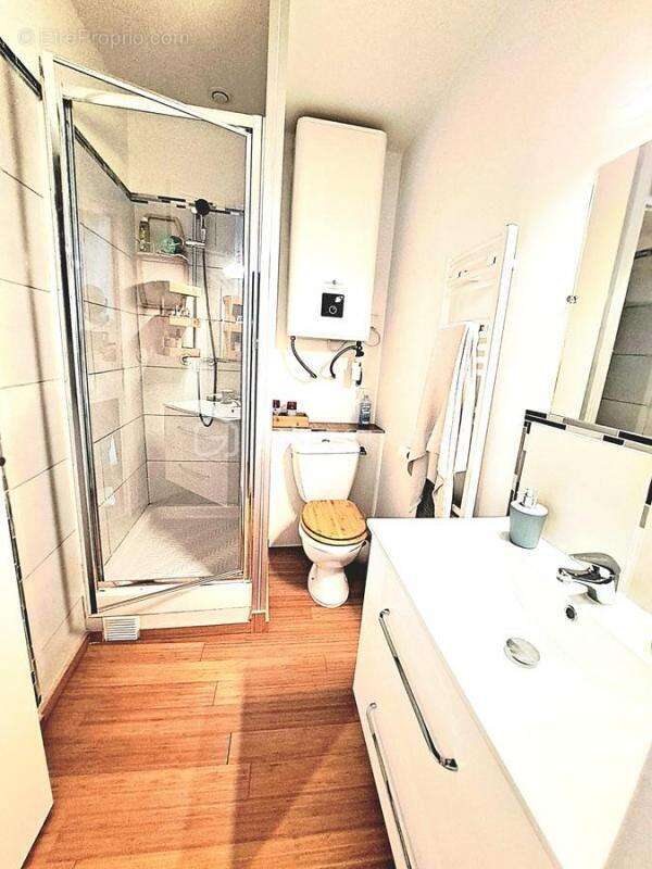 Appartement à MARSEILLE-2E