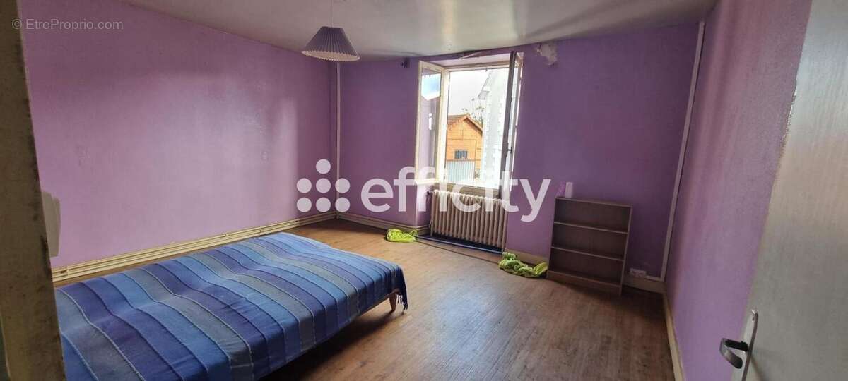 Maison à MAUPREVOIR