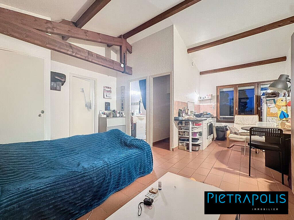 Appartement à CRAPONNE