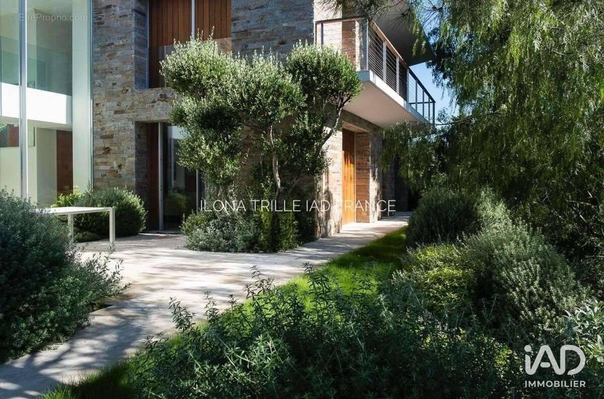 Photo 3 - Maison à LA CROIX-VALMER