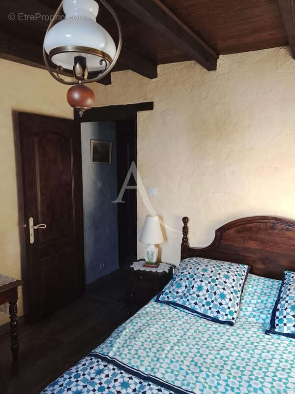 Maison à SAINT-URCISSE