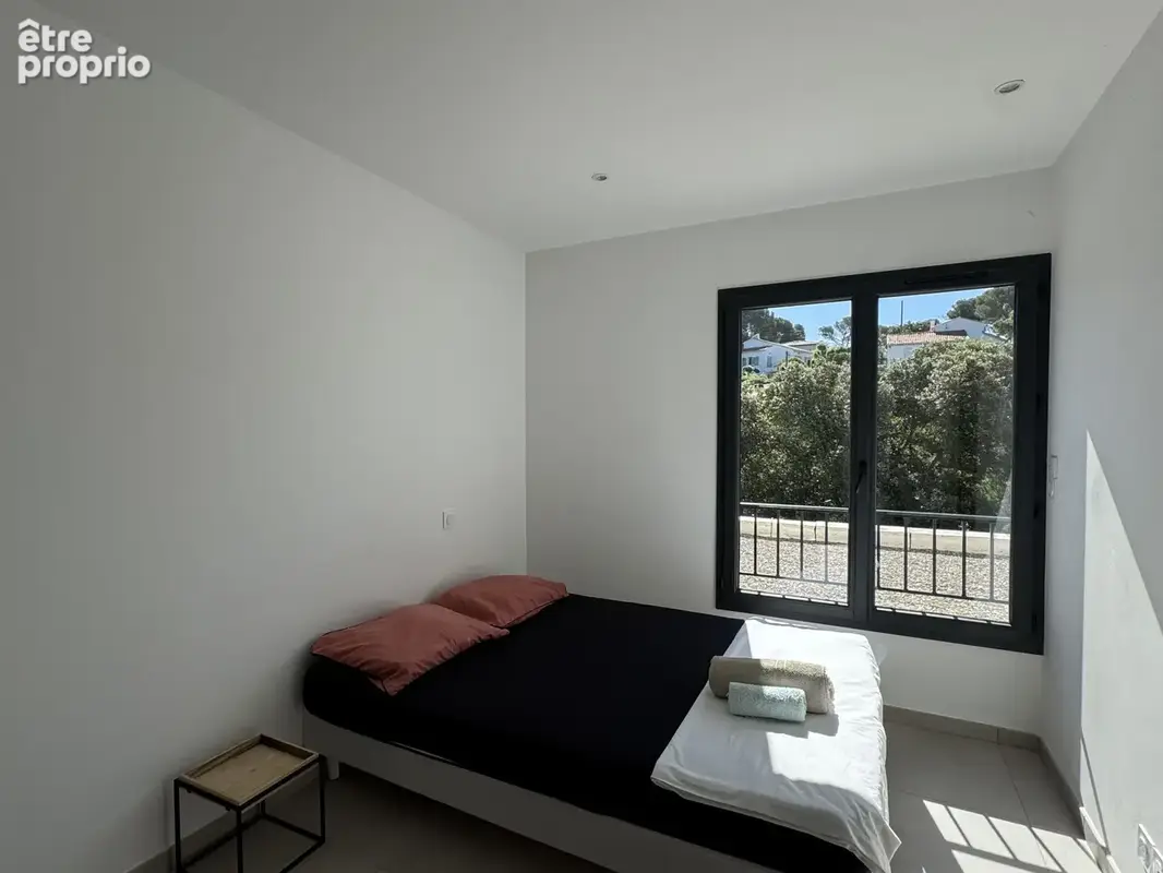 VILLA de 2022, coeur de Boulouris avec piscine. - photo 9