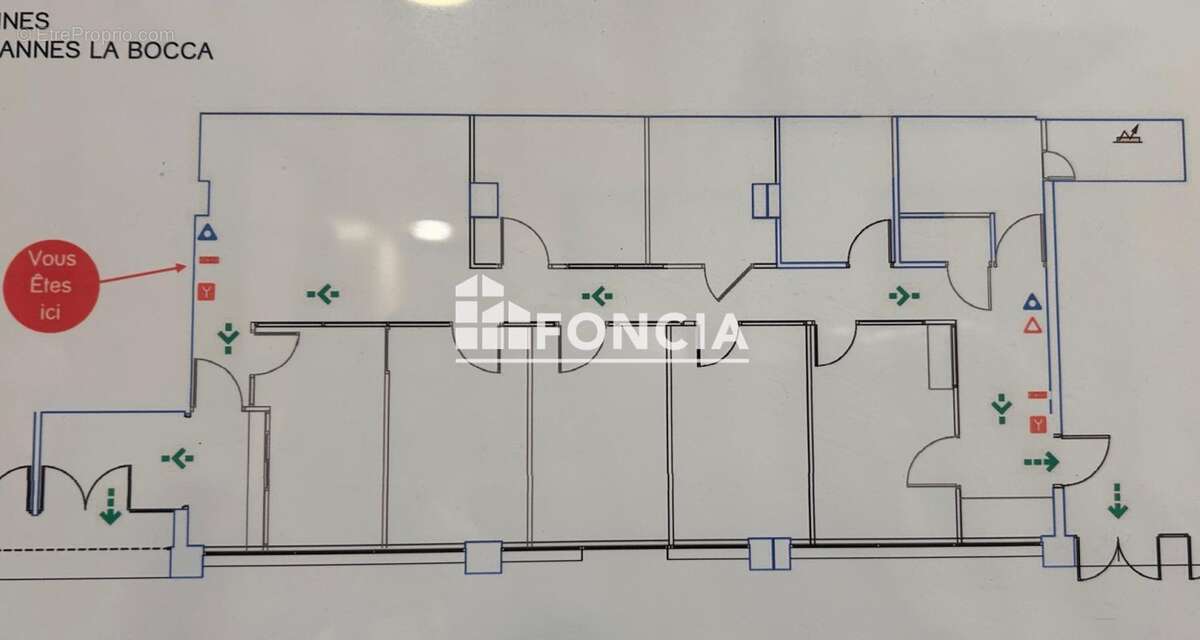 Cannes la bocca centre plateau de bureaux de 127m2 modulable pmr 2 box - photo 8
