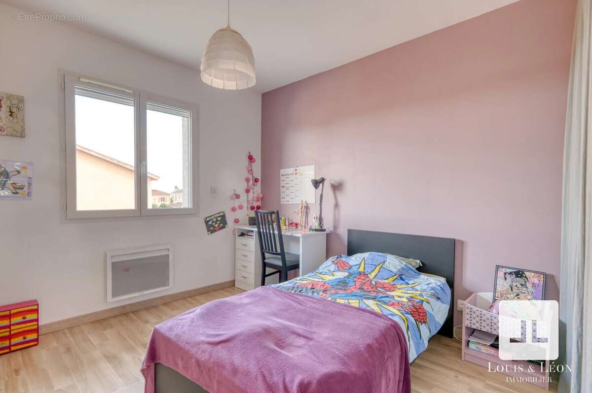 Maison à LACHASSAGNE