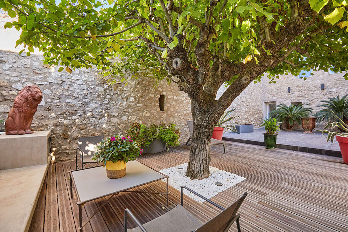 Maison à SAINT-CANNAT