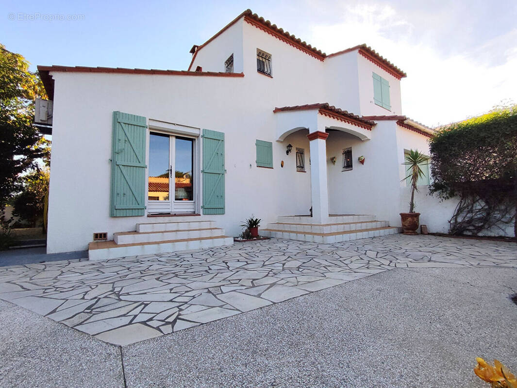 Maison à VILLELONGUE-DE-LA-SALANQUE