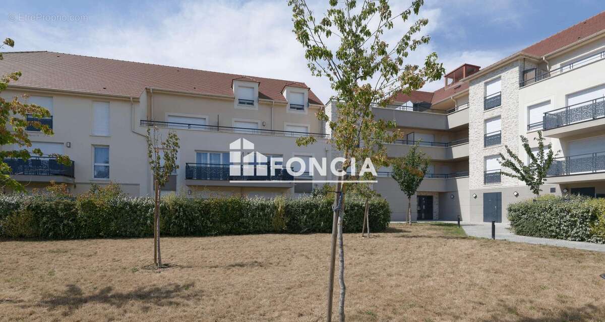 Appartement à DAMMARIE-LES-LYS