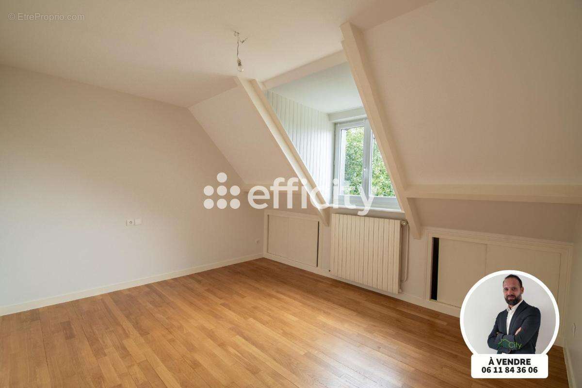 Maison à VILLENEUVE-LE-ROI