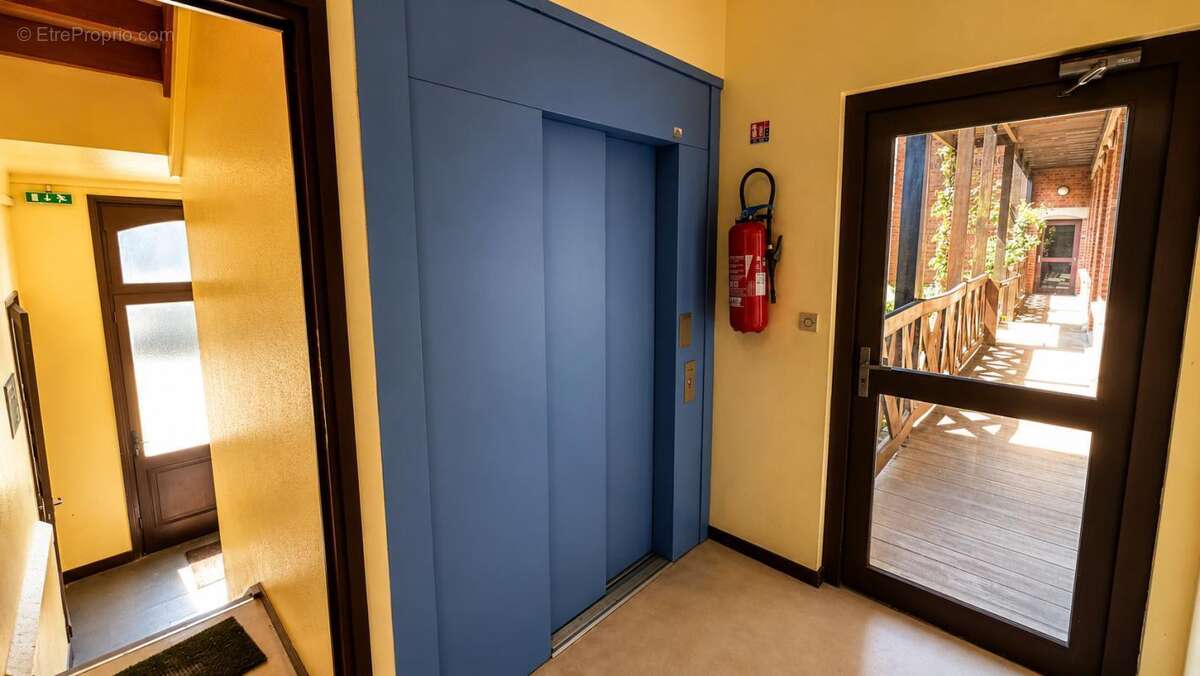 Pour investisseurs !! appartement 57 m² .t2 possibilité t3 –.hyper centre tourcoing . 69 800 € fai – rentabilité jusqu’à 14 % - photo 15