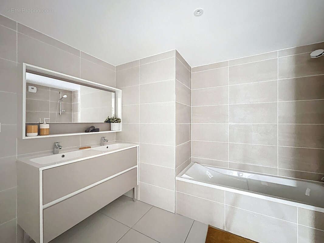 Appartement à FRANCHEVILLE