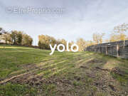 Terrain à MILHAC-D&#039;AUBEROCHE