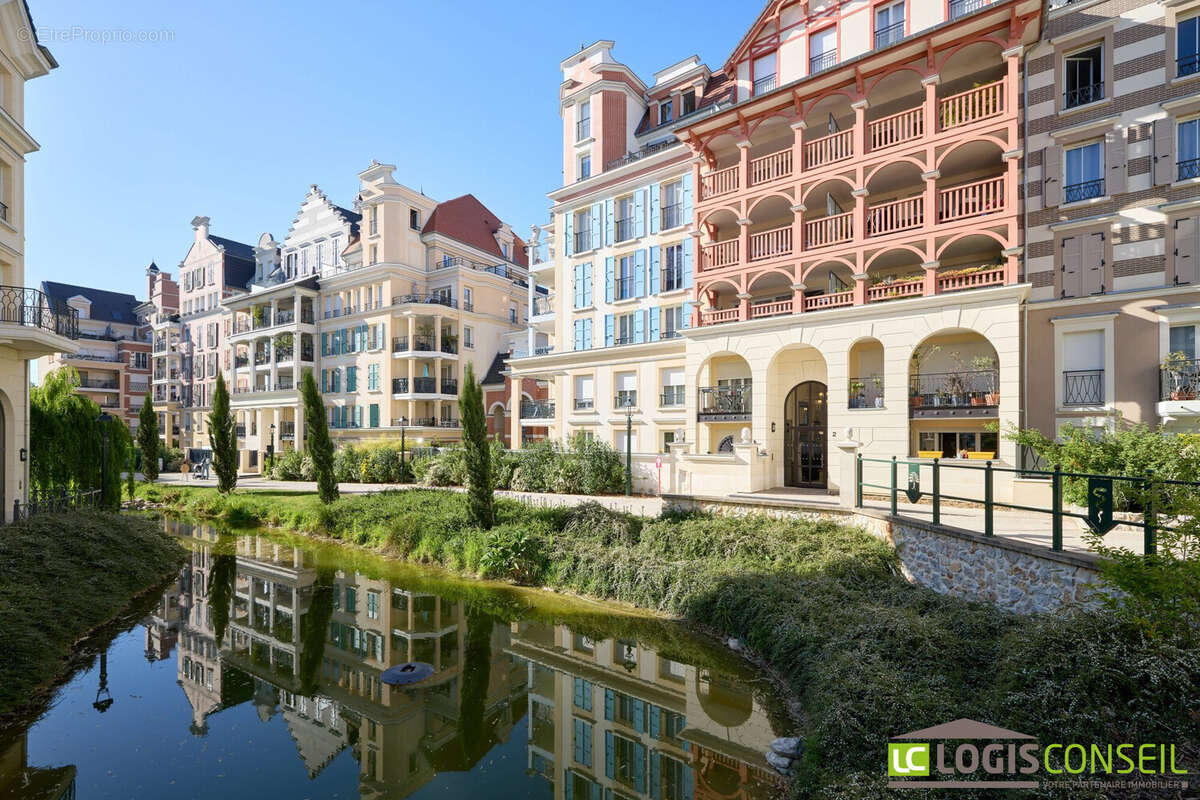 Appartement à LE PLESSIS-ROBINSON