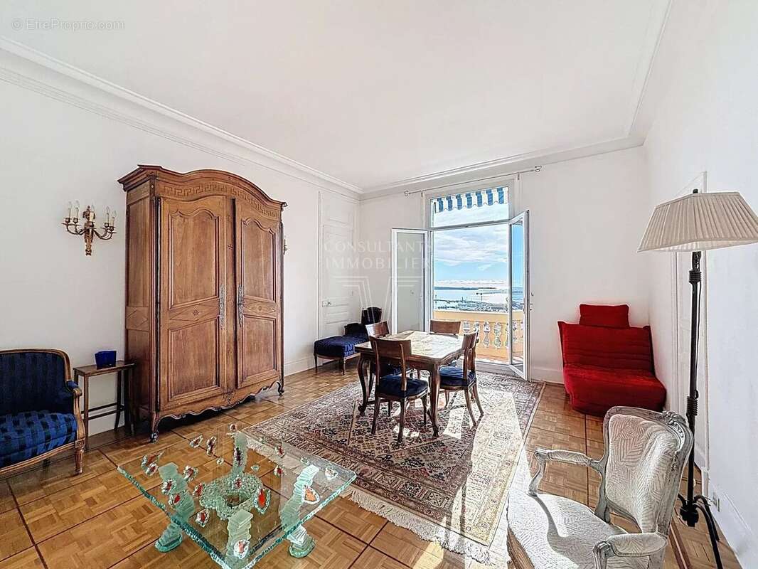 Appartement à CANNES