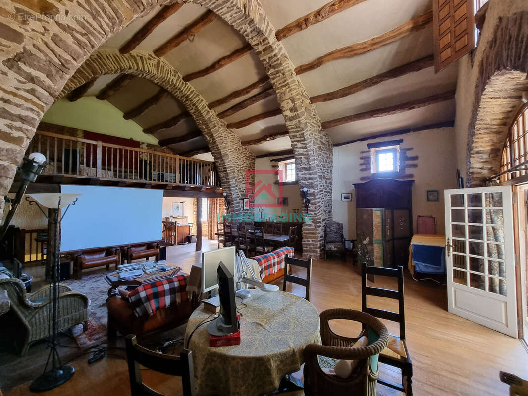 Maison à SAINT-AFFRIQUE