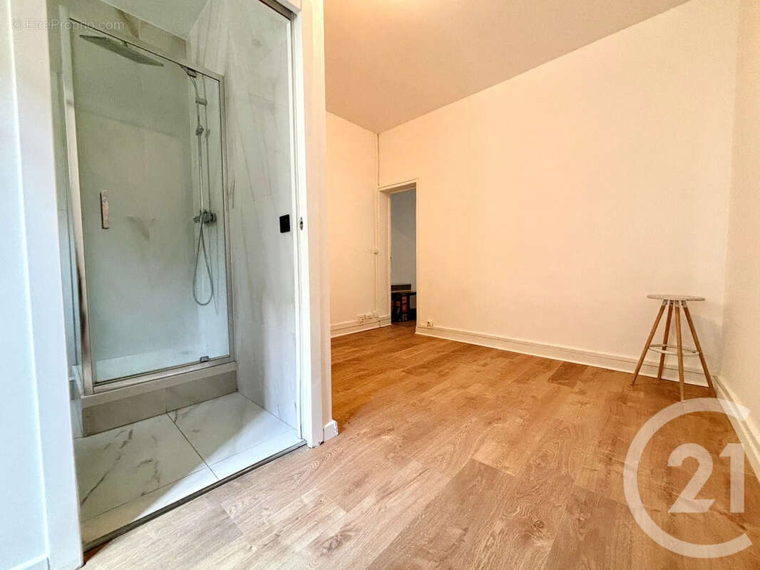 Appartement à CLICHY