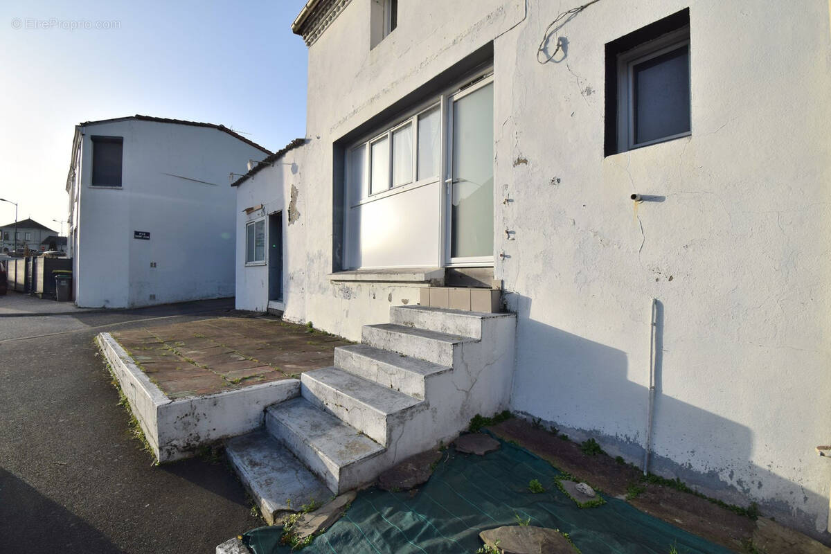 Maison à VIEILLEVIGNE