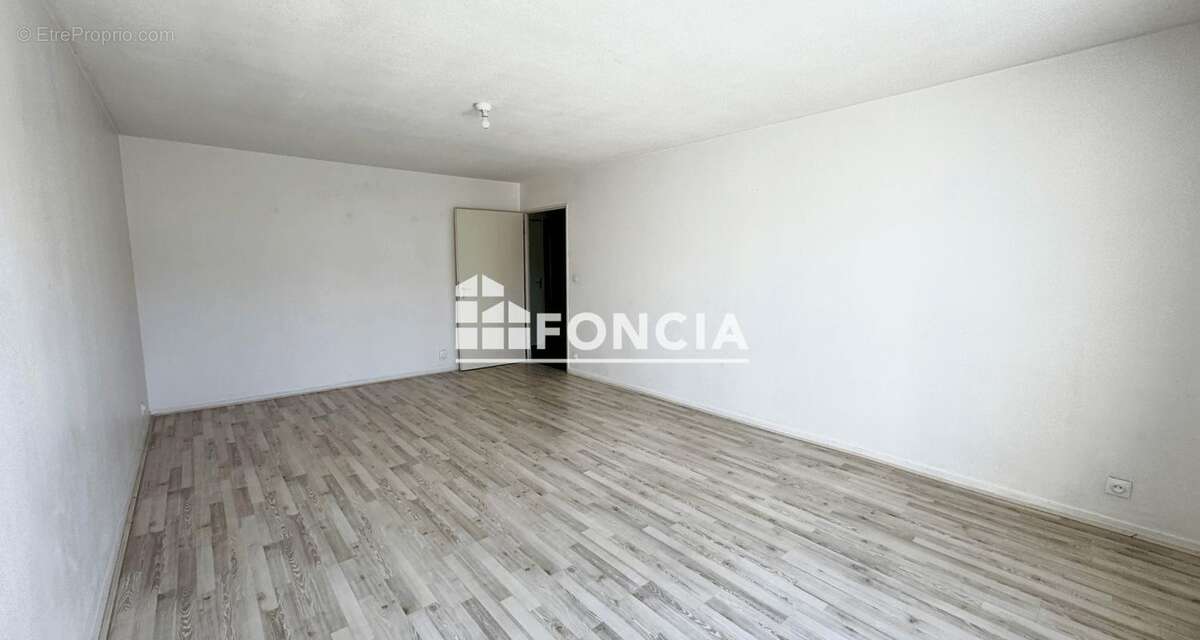 Appartement à LYON-8E