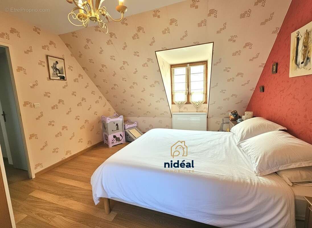 Maison 108 m² à Amfreville-Sur-Iton  - photo 7