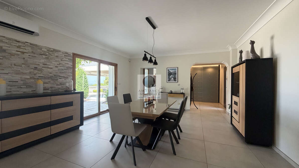 L'élégance d'une maison d'architecte face à la tour de Crest - photo 24