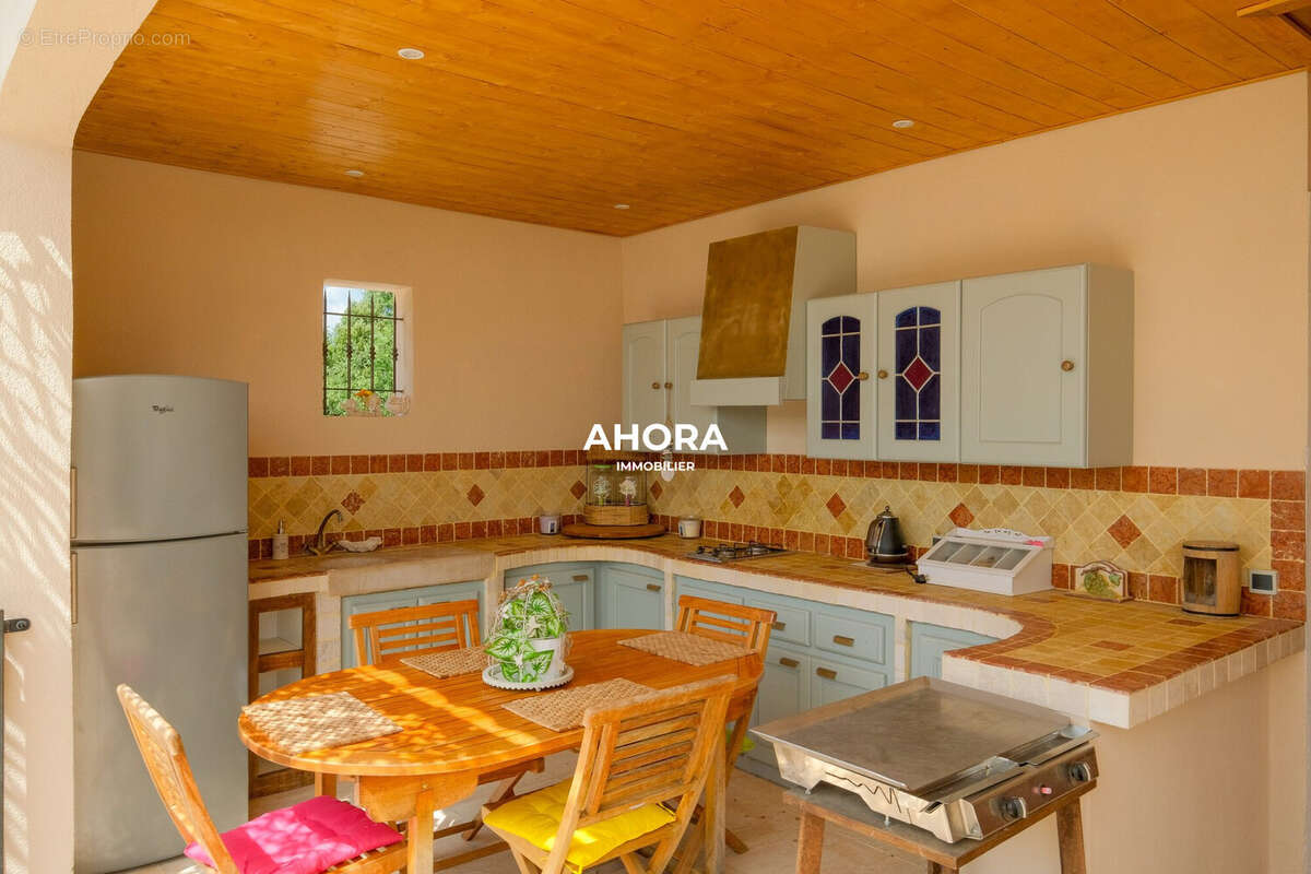 Maison à NANS-LES-PINS