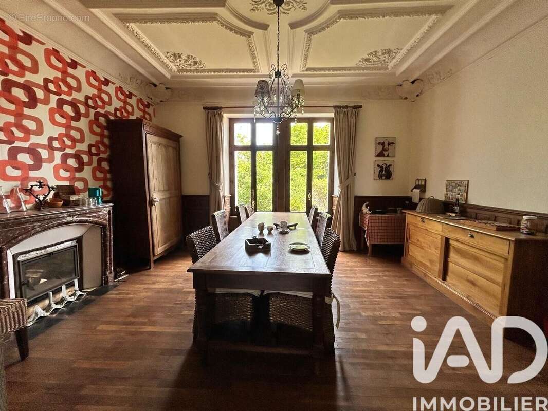Maison 385 m² à Le Brethon  - photo 8