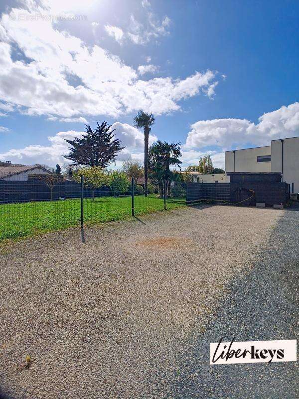 Terrain à LA TREMBLADE