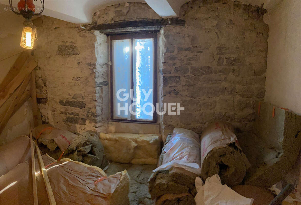 Maison à LARGENTIERE