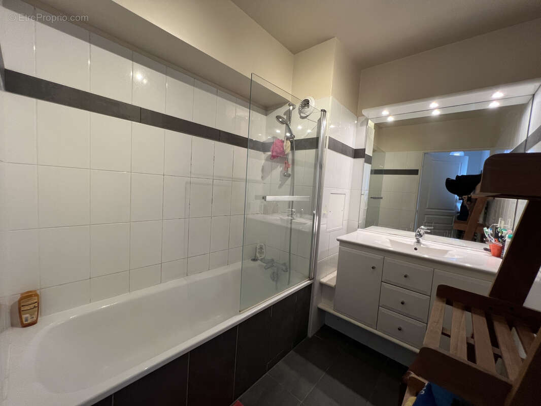 Appartement à ISSY-LES-MOULINEAUX