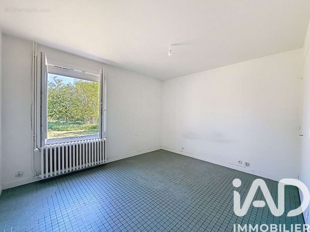 Maison 109 m² à Sainte-Verge  - photo 9