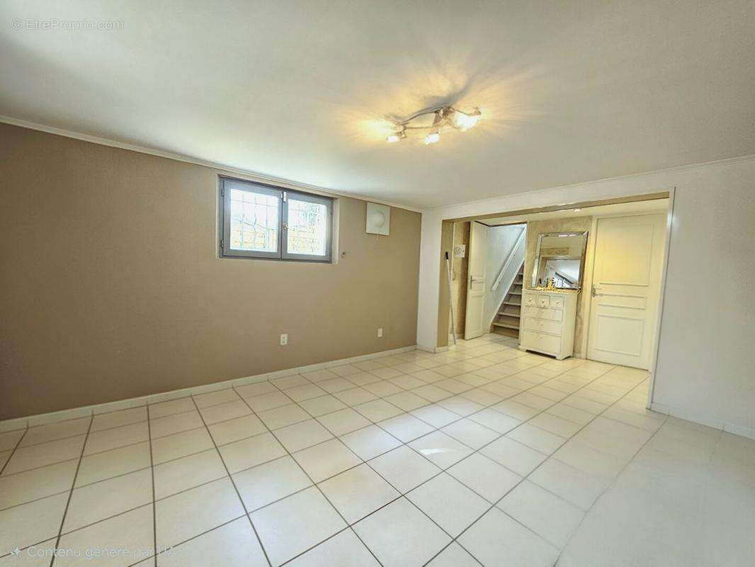 Maison à LE PERRAY-EN-YVELINES