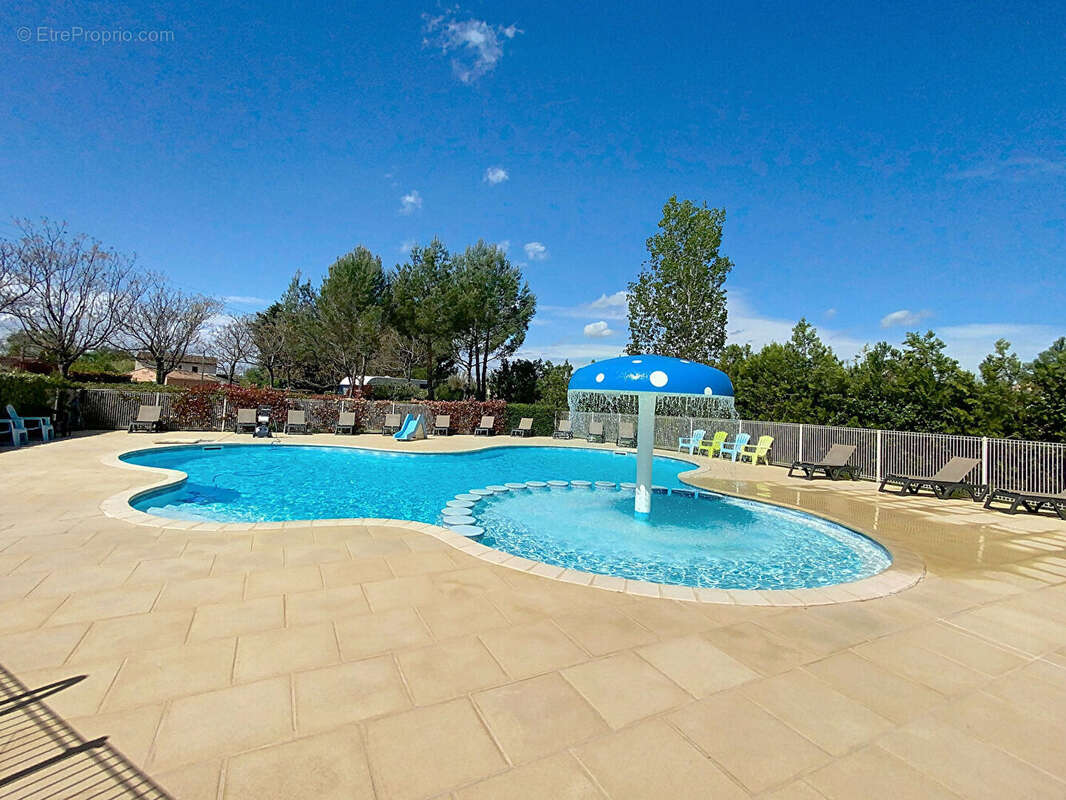 Appartement à L&#039;ISLE-SUR-LA-SORGUE