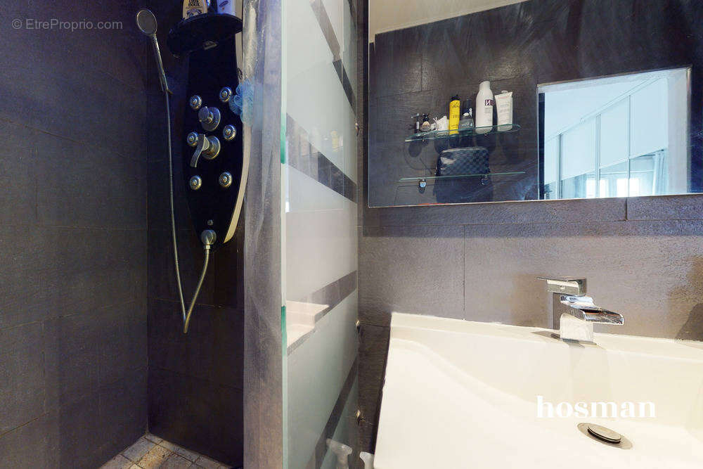 Charmant 2 pièces - 33m2 - 2ème étage, Calme, Sans perte d'Espace, Cuisine Ouverte - Rue Doudeauville - Chateau Rouge - Paris 18 - photo 12