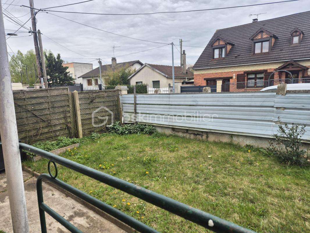 Appartement à PONTAULT-COMBAULT