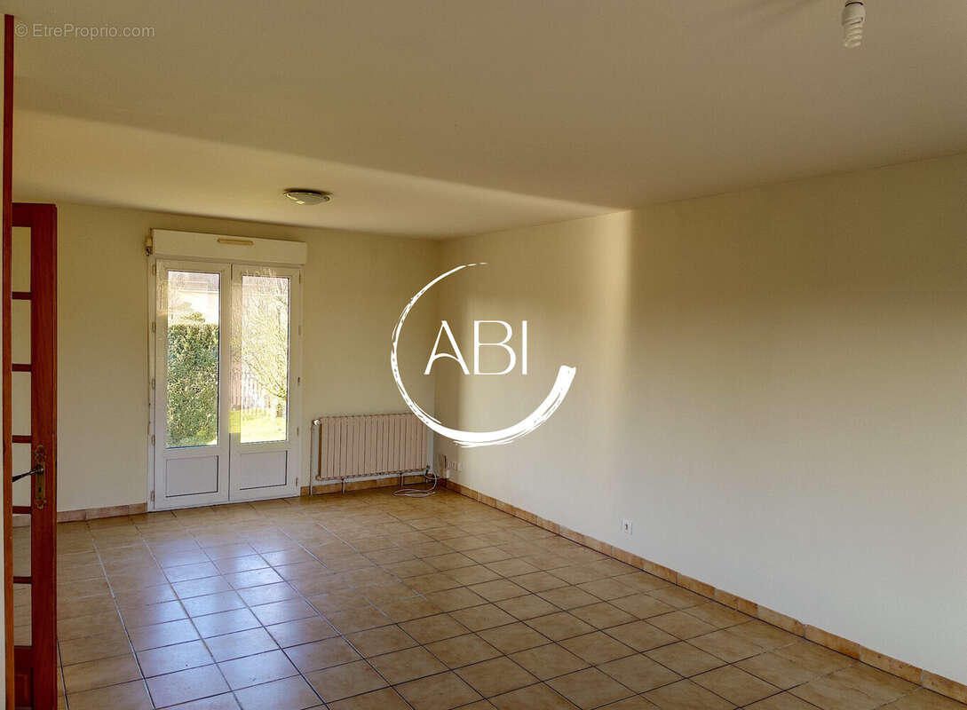 Maison à JOUE-DU-BOIS