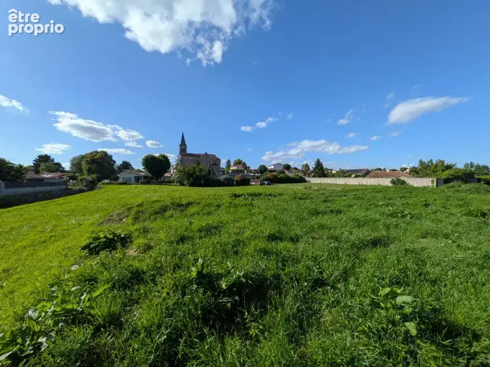 Terrain 400 m² à Mionnay  - photo 2