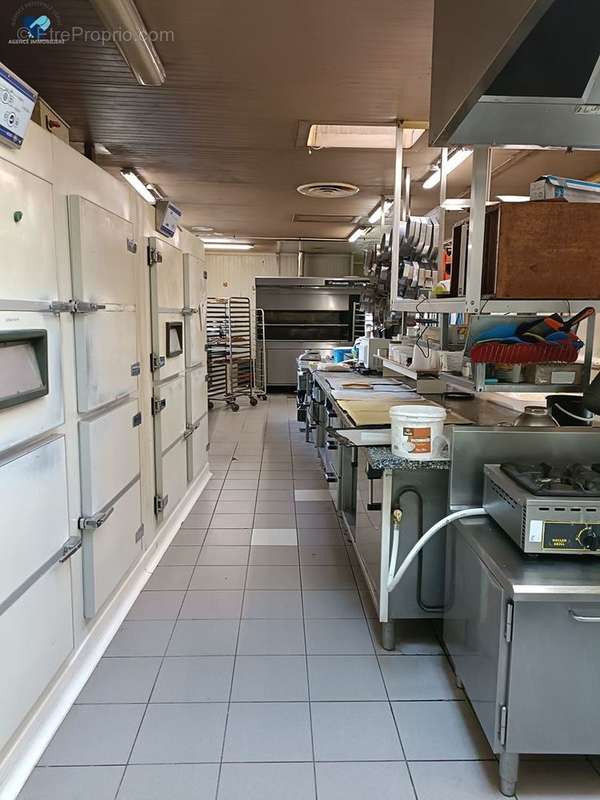 Commerce à FONBEAUZARD