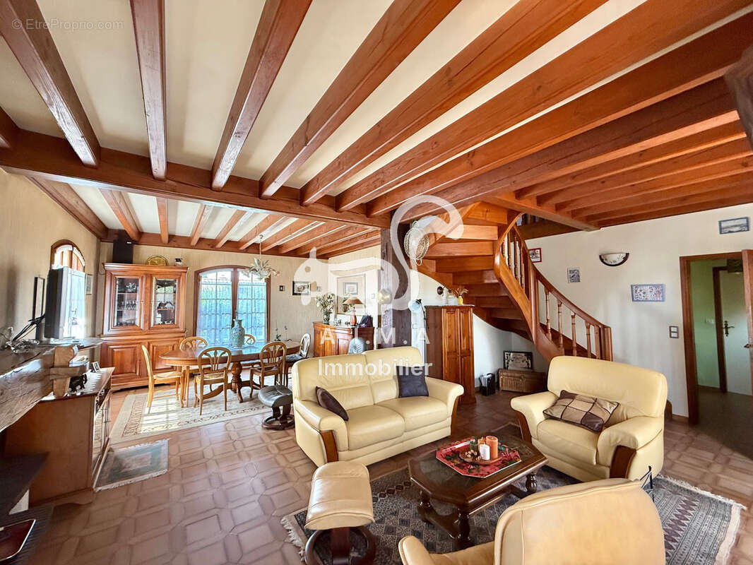 Maison à MIOS