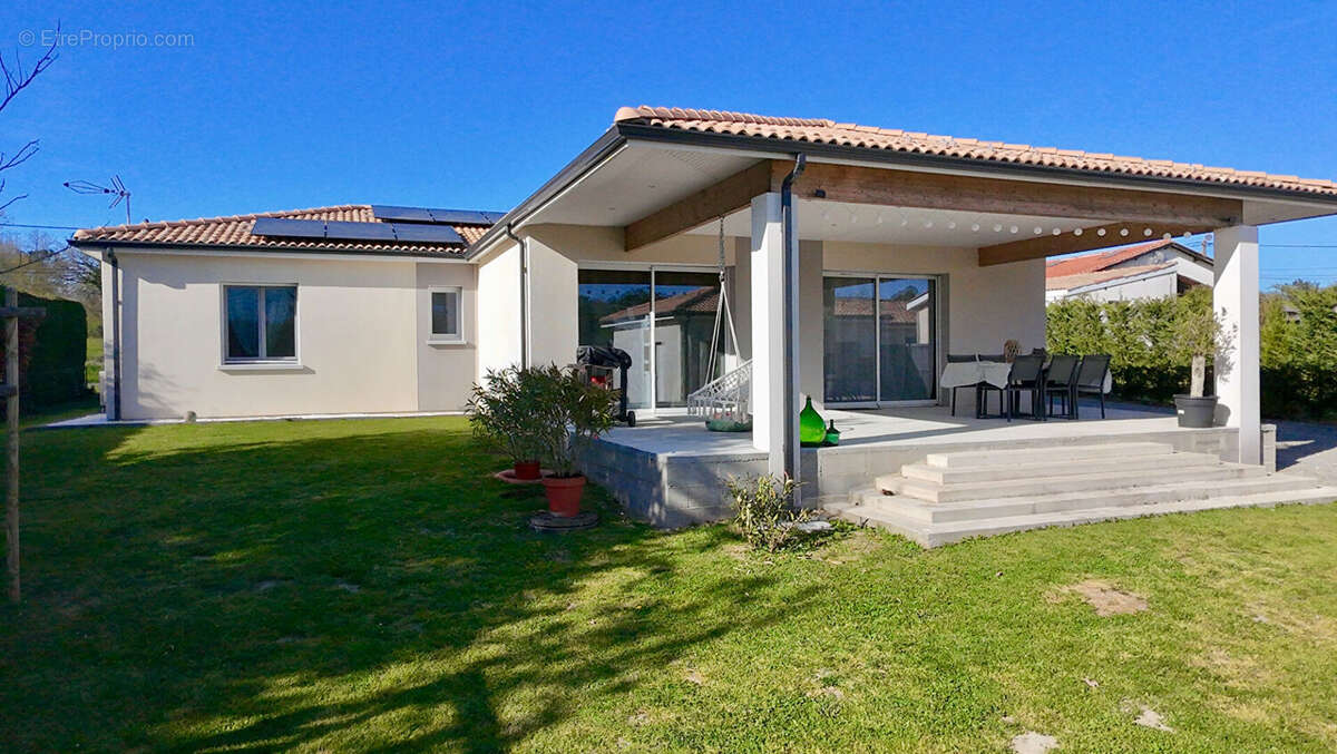 Maison à SAINT-SEURIN-SUR-L'ISLE