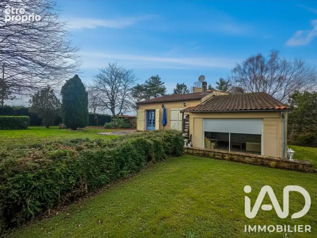 Photo 1 - Maison à SAINT-HILAIRE-BONNEVAL