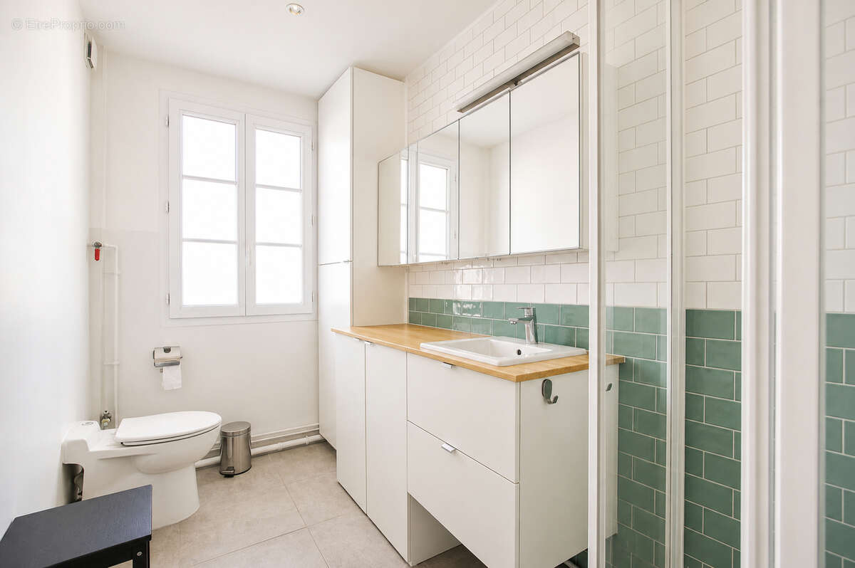 Appartement à PARIS-14E