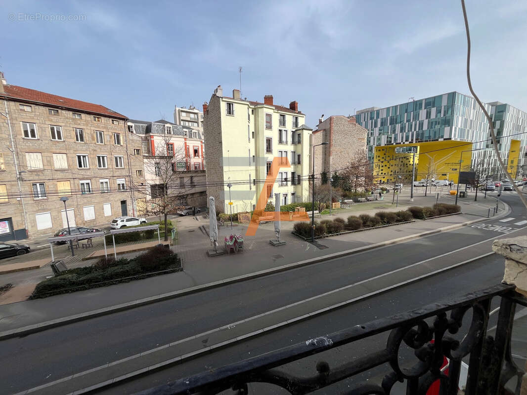 Appartement à SAINT-ETIENNE