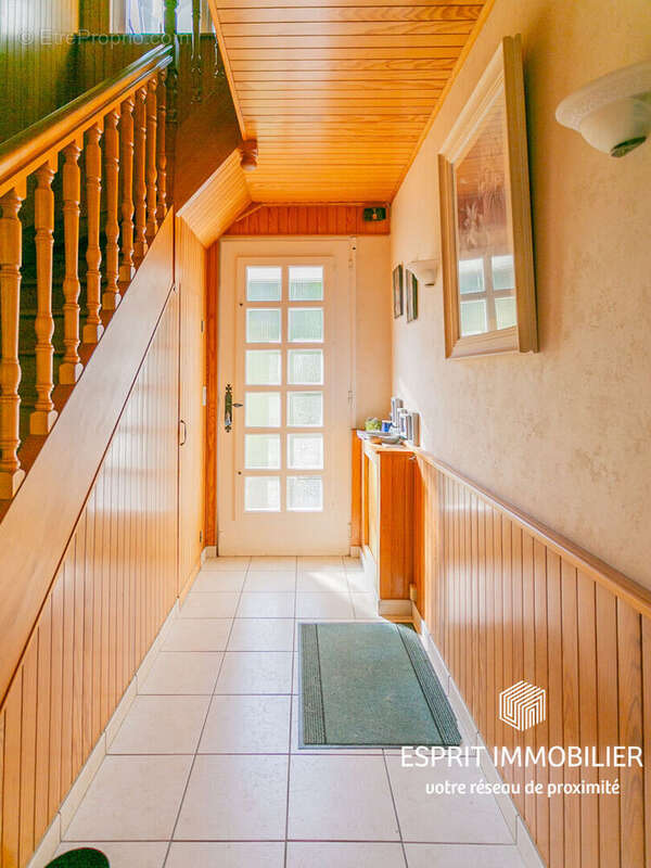 Trégunc - Maison familiale avec vie de plain-pied, 6 chambres, proche commerces - photo 9