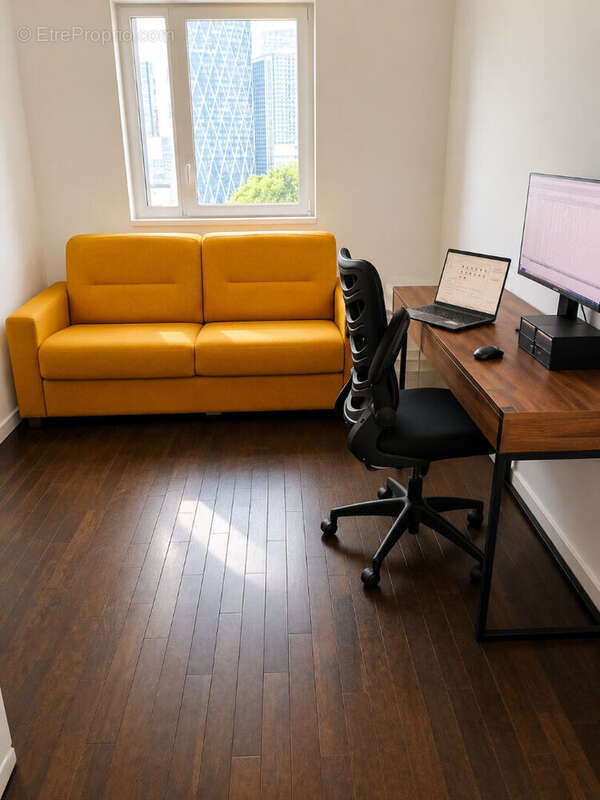 Appartement à COURBEVOIE