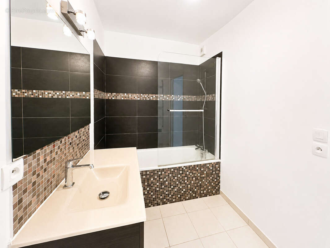 Appartement à MARSEILLE-14E