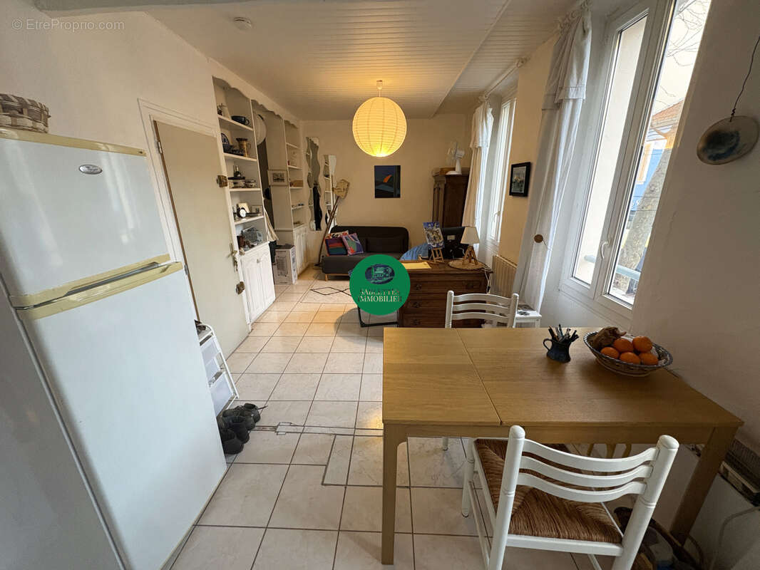 Studio T1 à vendre Centre-Ville   La Seyne-sur-Mer (83) - photo 2