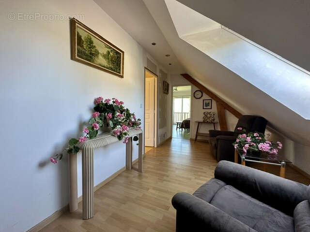 Maison à NEUFCHATEL-EN-BRAY