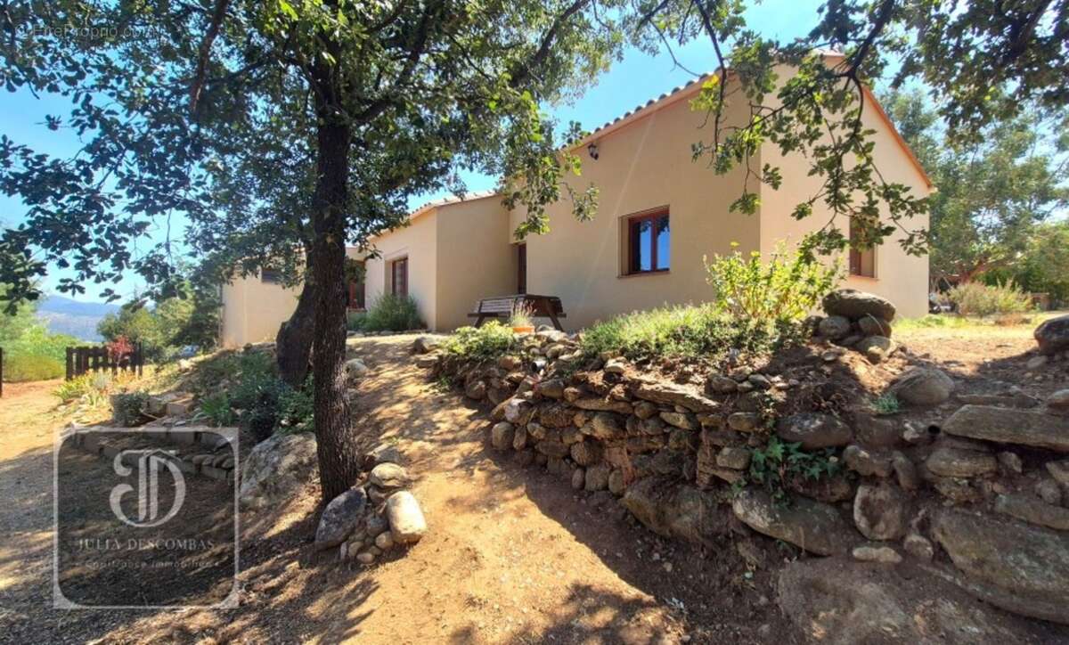 Maison à vendre 7 pièces PRADES (66) - photo 4