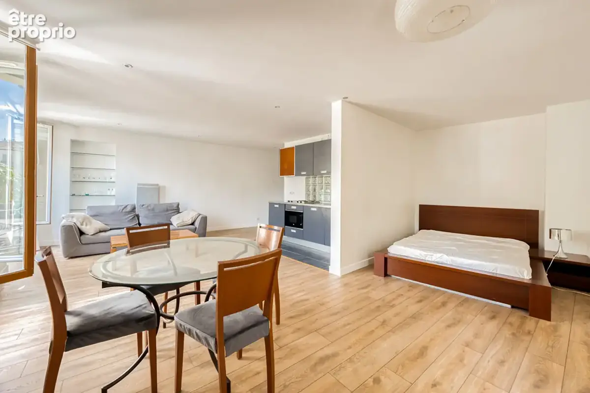 *** exclusivite - emplacement n°1 appartement de 2/3 pieces avec vue  imprenable sur l'eglise plein sud **** - photo 6