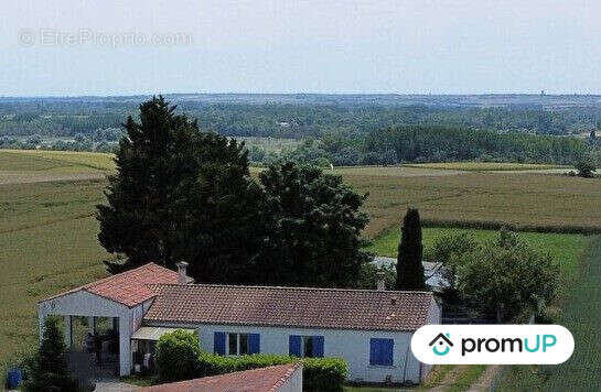 Maison à CHANIERS